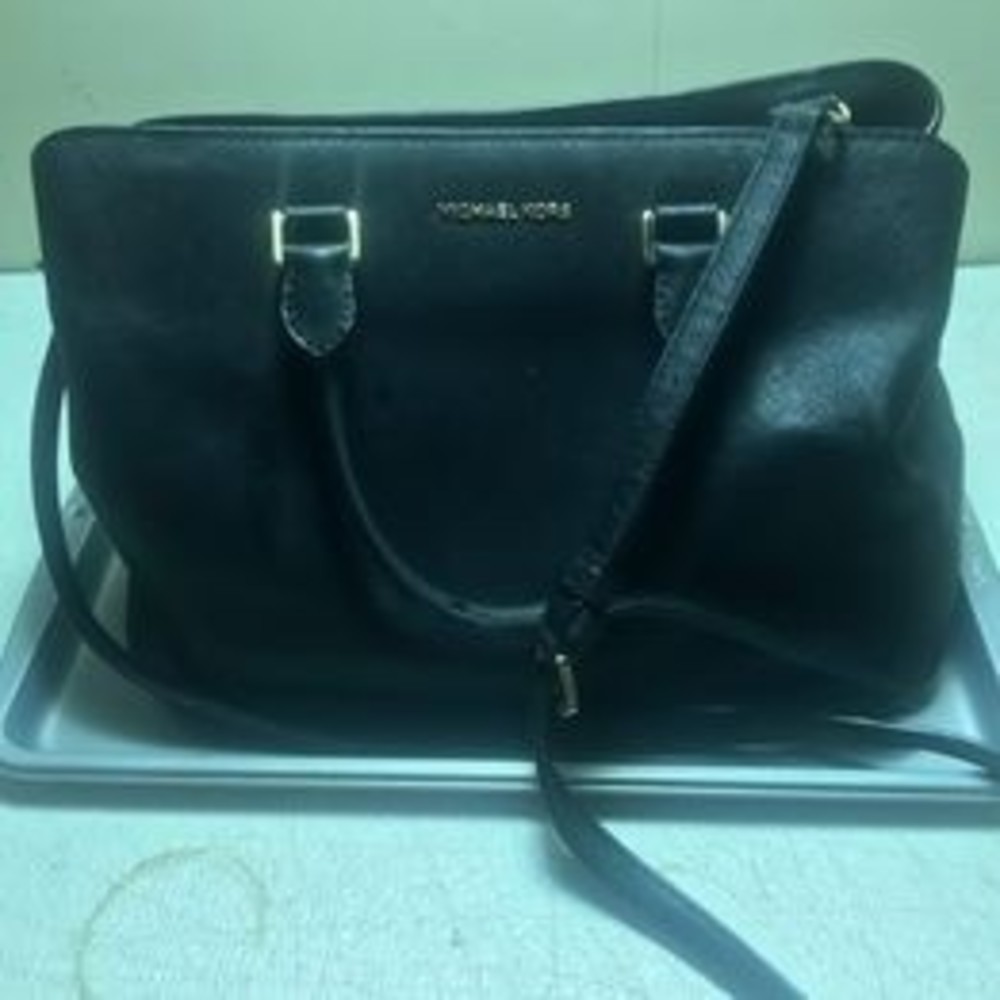 Michael Kors handbag / crossbody